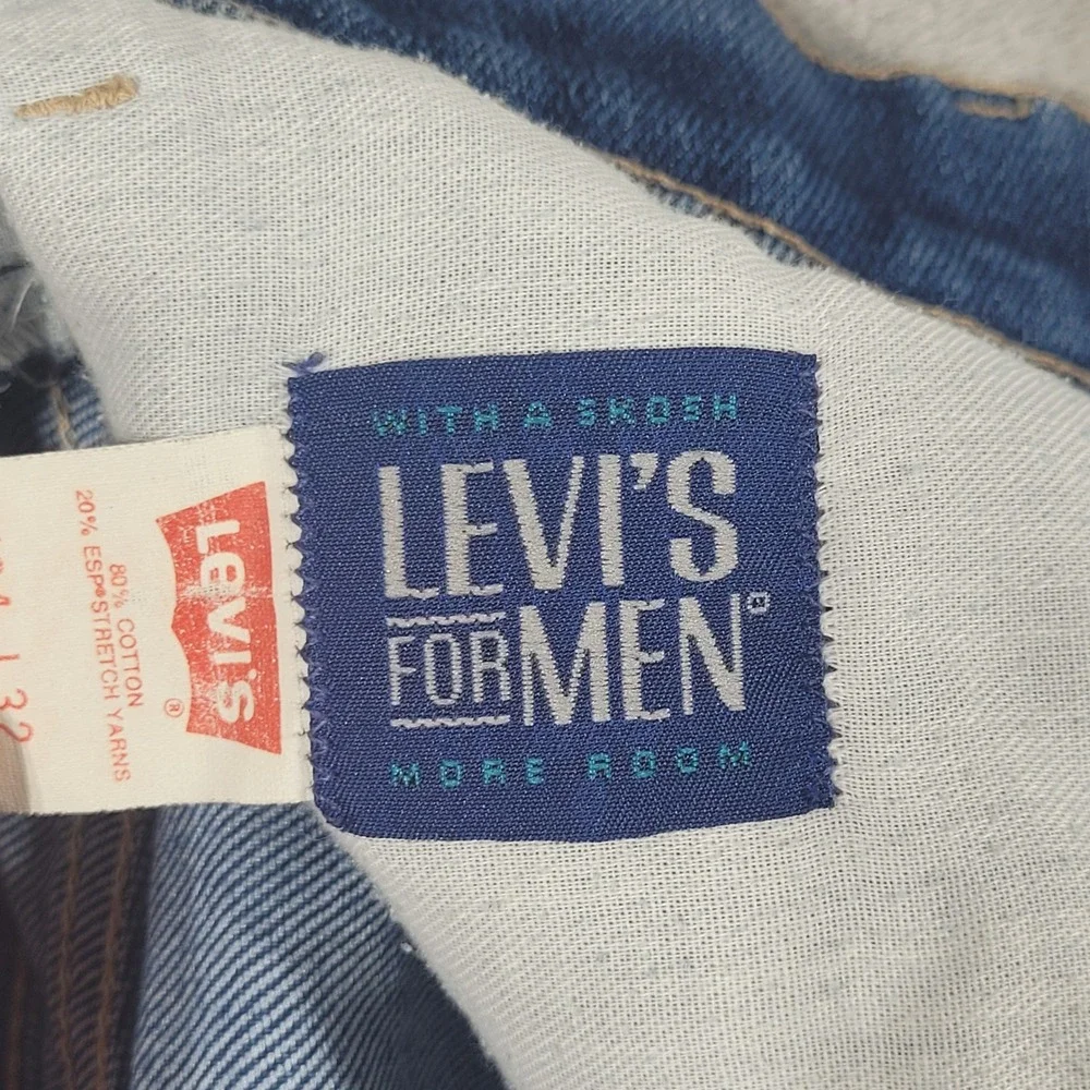 Vintage Levi's 541 Jeans Mens 32x28 Blue With a Skosh More Room Straight Leg USA